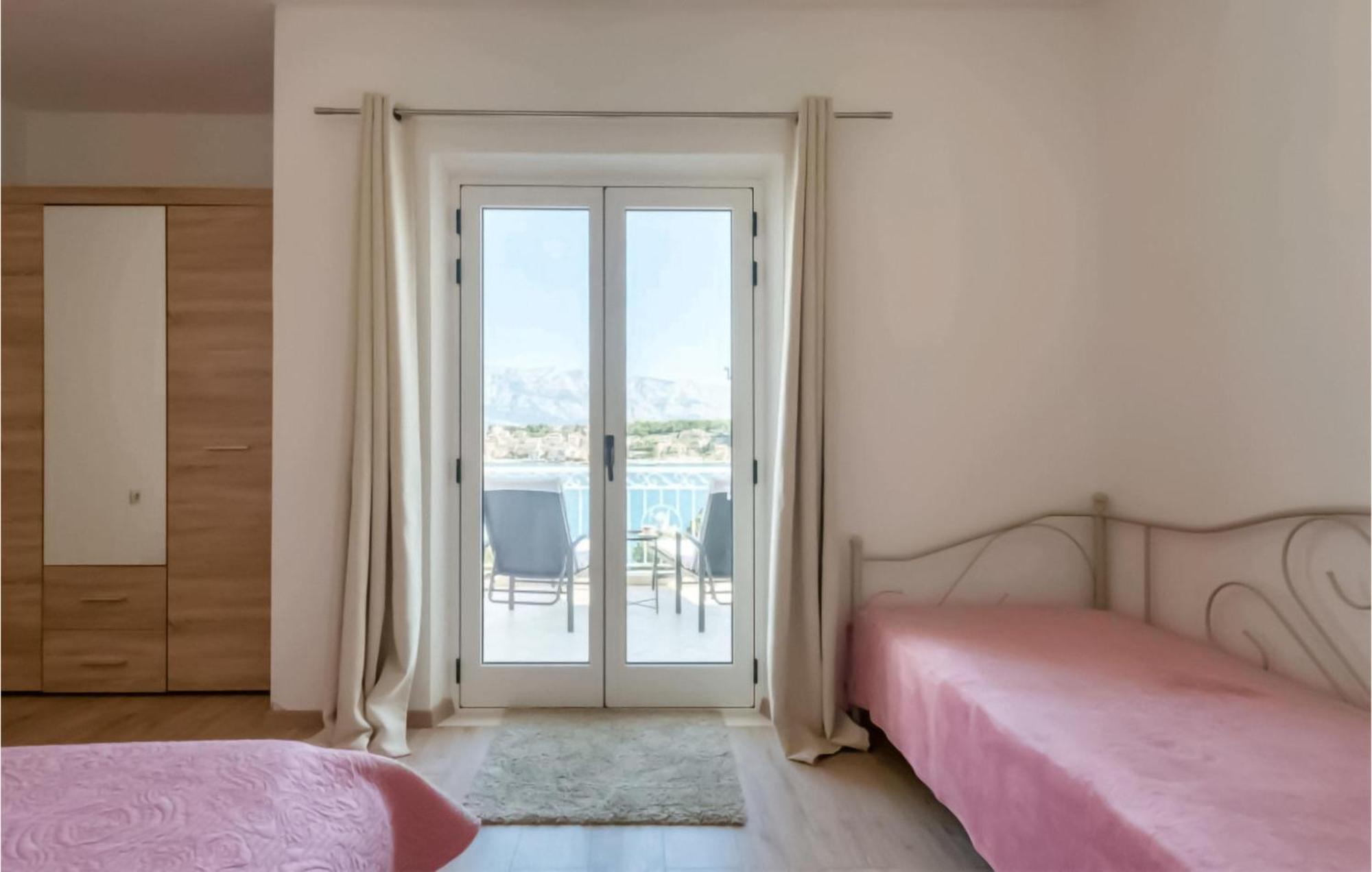 Amazing Apartment In Selca With Wifi Selca (Brac) Exterior foto